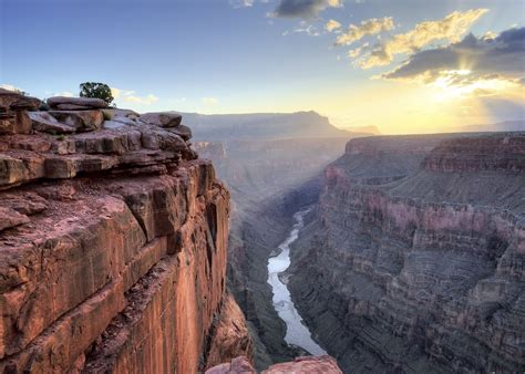 grand national coral|Man dead along Grand Canyon trail: National Park Service.
